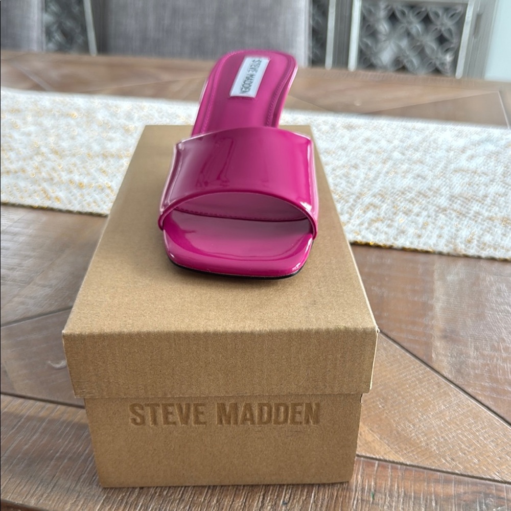 Steve Madden Pink Mules Sleek Minimalist Design